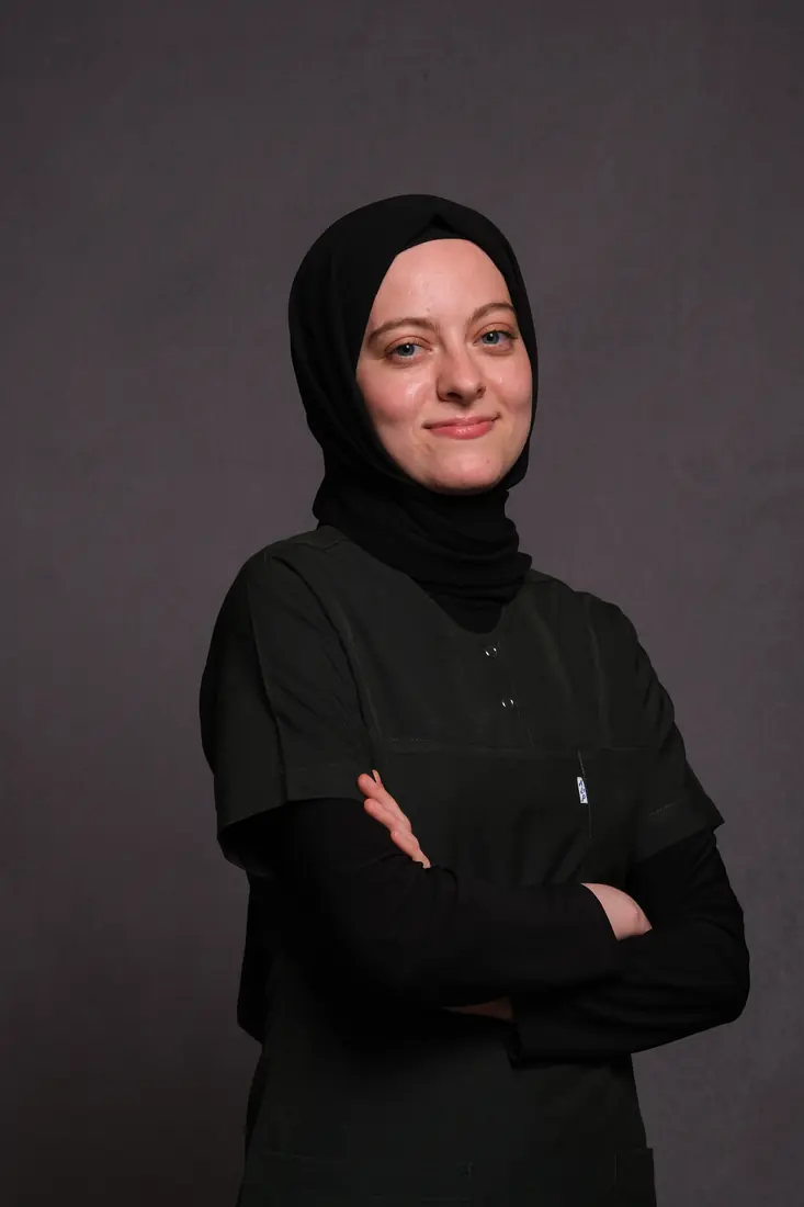 Diş Hekimi Dilaranur Durna